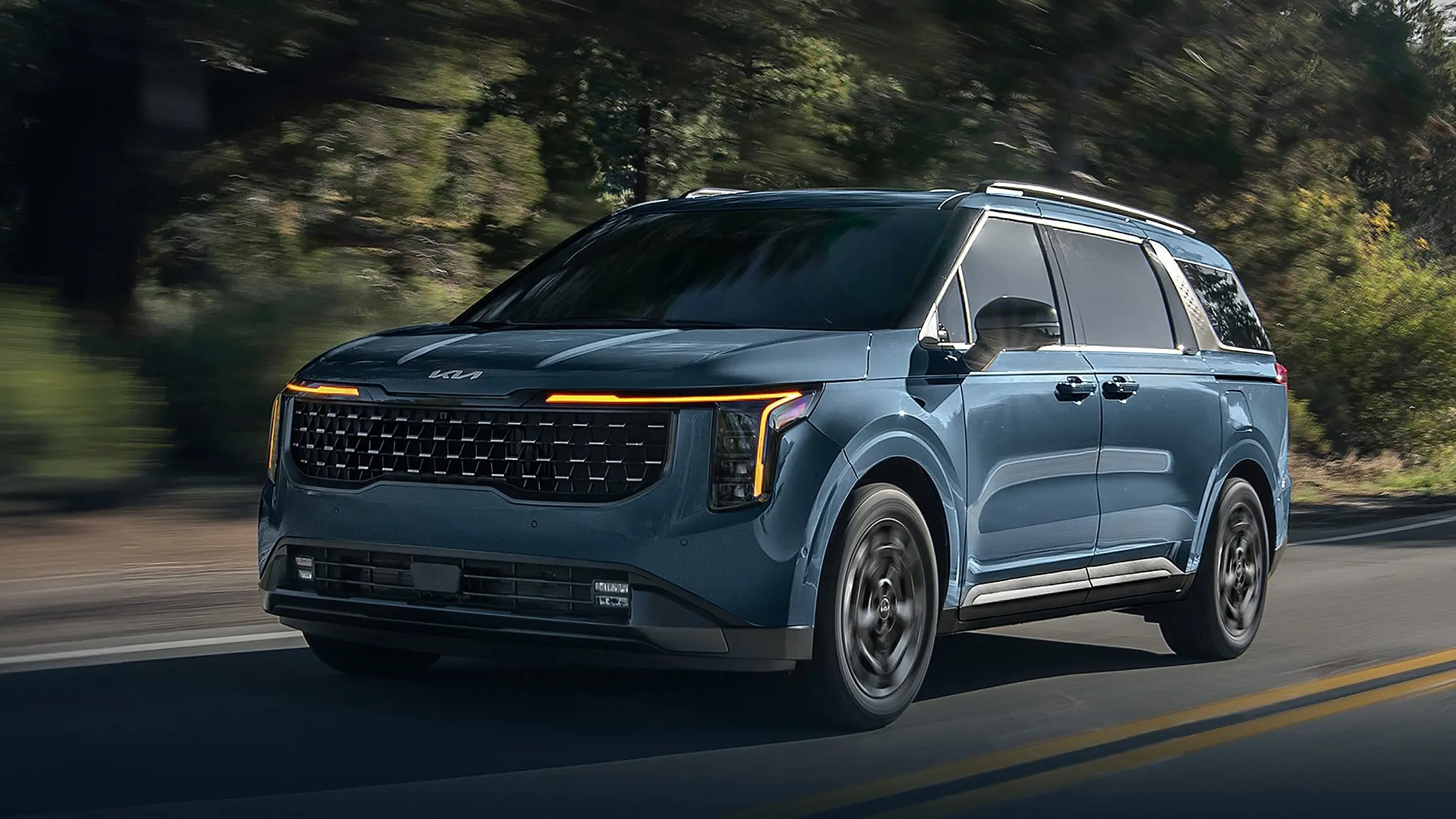 Kia Carnival 11 Seater 1 Jpeg Kia 11 Seater Carnival Limousine Booking Started. People Will Forget Innova And Fortuner Now.