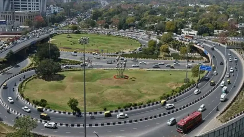 Transport In Noida And Nearby Areas Will Improve Two Elevated Transport In Noida And Nearby Areas Will Improve! Two Elevated Roads Will Be Added, Making It Easier To Access These Places.