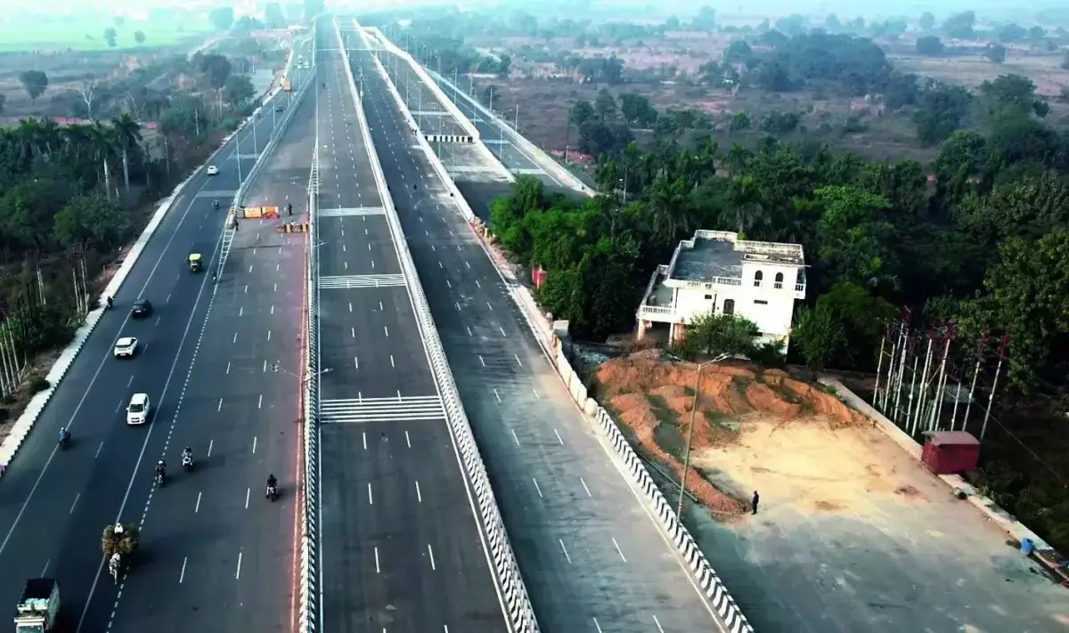 Delhi Dehradun Expressway Delhi-Dehradun Expressway Ready To Take Into Mountains In Just 2 Hours.