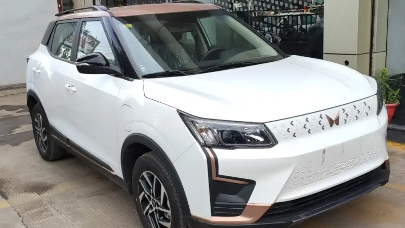 Xuv400 Electric Suv E1747585729586 Mahindra Finally Announced 2.6 Lakhs Discount On Electric Car To Fight With Tata Ev Car Price.