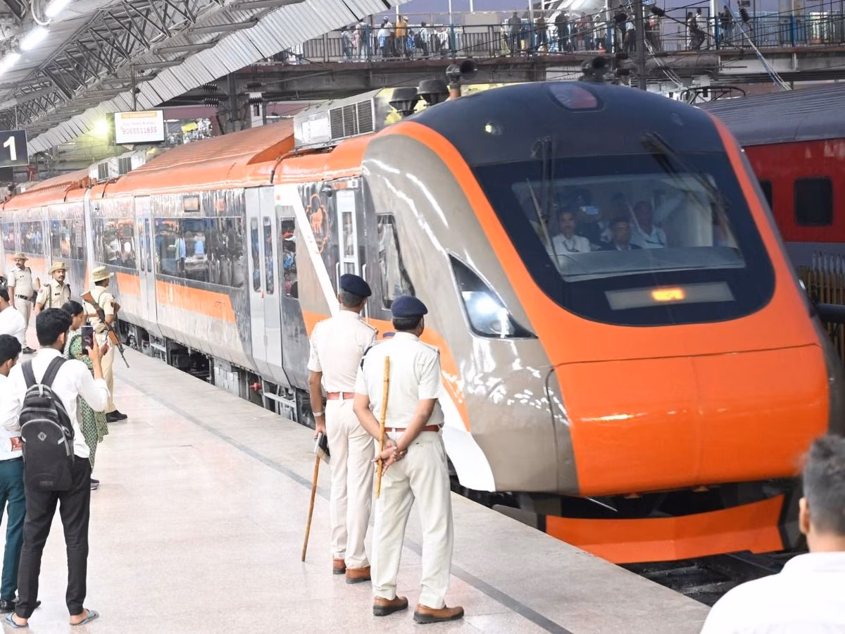 Namo Bharat Old Is Delhi Metro. Namo Bharat Corridor Going To Take Place Of Super Speed Travelling In Ncr And Gurugram.