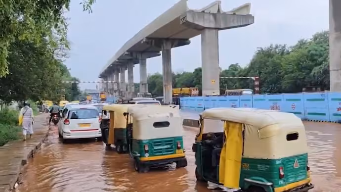 Delhi Rains Delhi Weather Forecast: Light Rain To Continue For 4 Days. More Trouble On Roads To Come.
