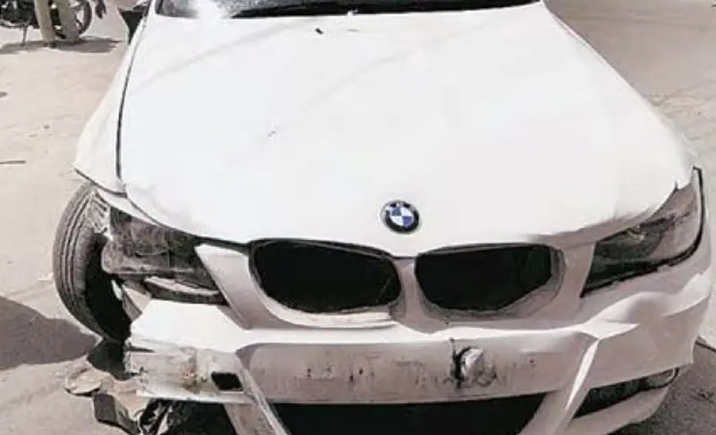 Tragic Accident In Delhi: Finance Ministry Undersecretary Killed, Wife Critically Injured As Bmw Hits Their Bike In Cantt Area